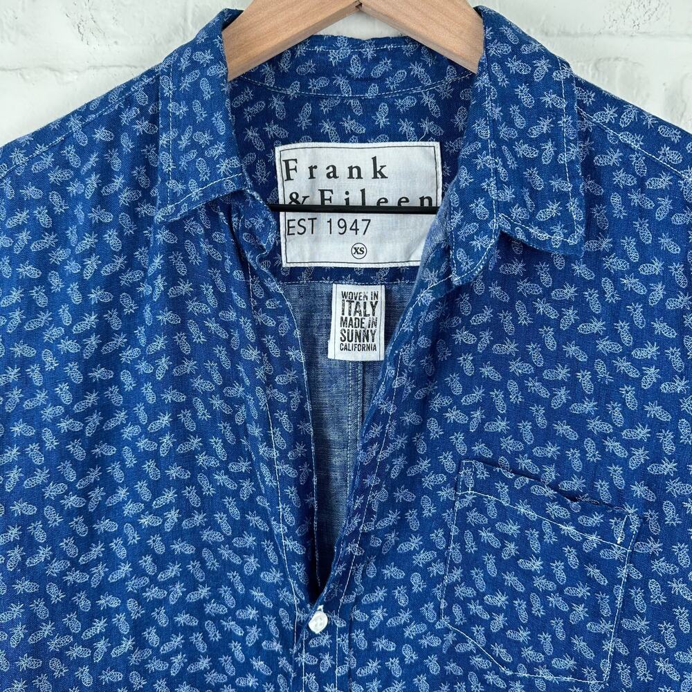 Frank & Eileen Blue Linen Pineapple Button Up Shirt front pocket lightweight XS - Picture 3 of 9